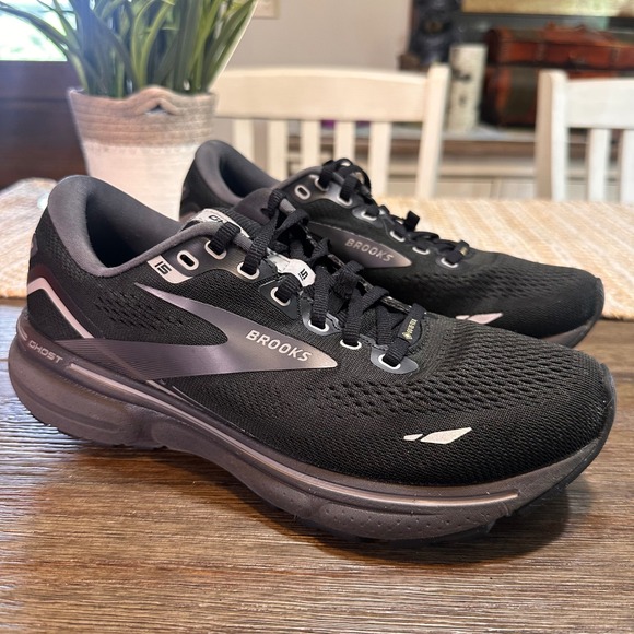 Brooks Ghost 15 Gore-Tex Black Running‎ Shoes Sneakers Womens Size 9 - Picture 1 of 10